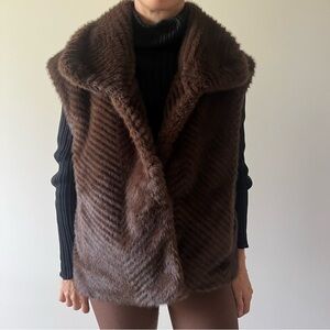 Luxury Brown Faux Fur Vest - Women Jackets & Coats